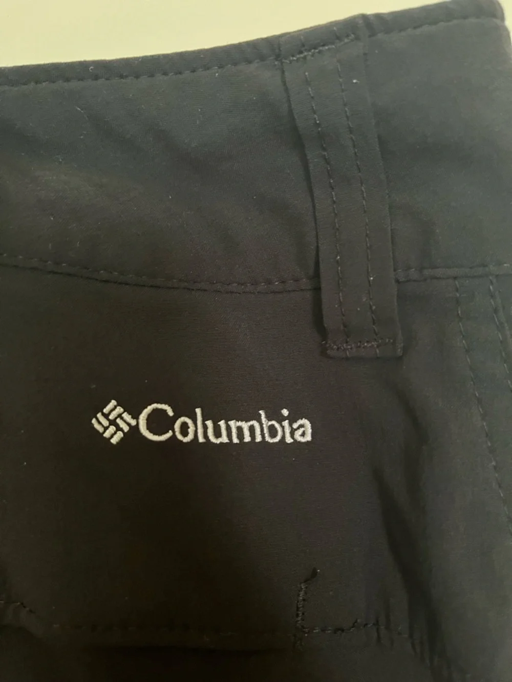 Columbia “Saturday Trail” SPF 50, Water Resistant, Stretch Pant/Capri - Black - Picture 8 of 9